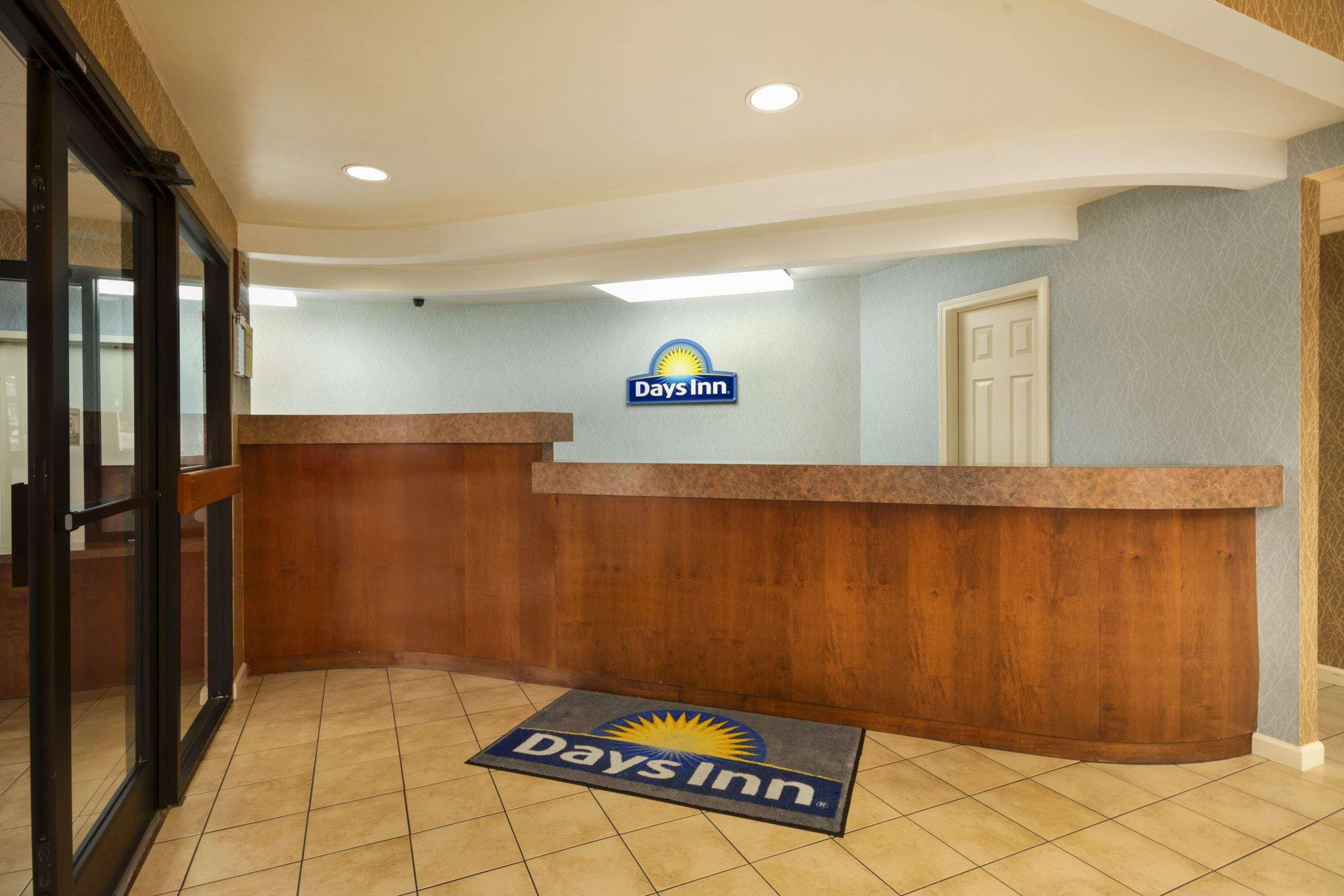 Days Inn By Wyndham Atlanta Stone Mountain Kültér fotó